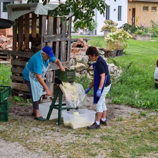 Sauerkrautfest 2025 auf dem Dorfplatz